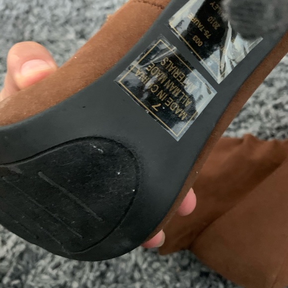 Brown booties - Picture 5 of 6